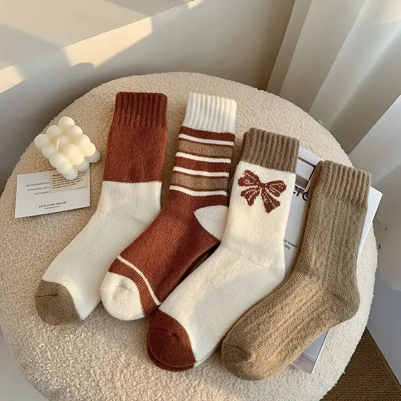 Women's Thick Plush Crew Socks – Cosy Retro Japanese Style with Bow (4 Pairs)
