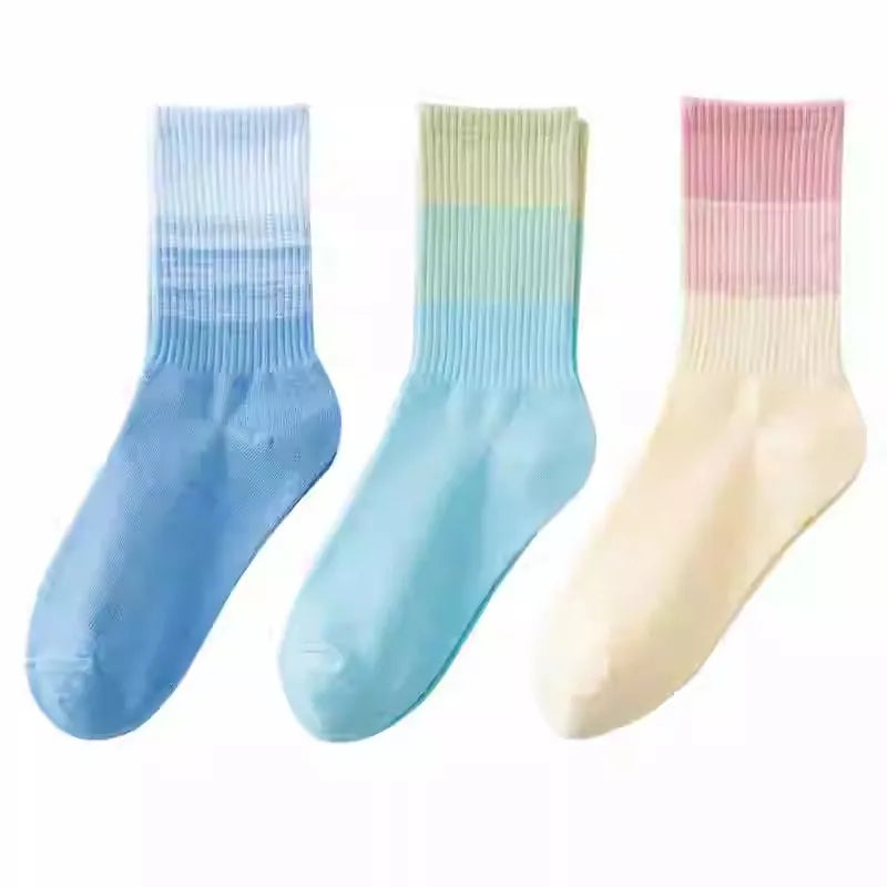 Women's Gradient Colour Cotton Sports Socks – Harajuku Candy Colours Mid-Tube (3 Pairs)