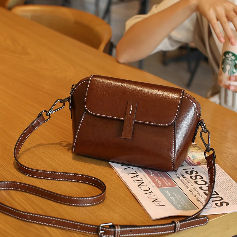 Oil Wax Cowhide Crossbody Shell Bag – Fashionable Versatile Shoulder Handbag for Women
