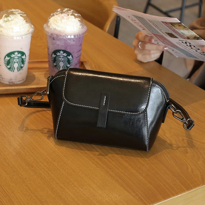 Oil Wax Cowhide Crossbody Shell Bag – Fashionable Versatile Shoulder Handbag for Women