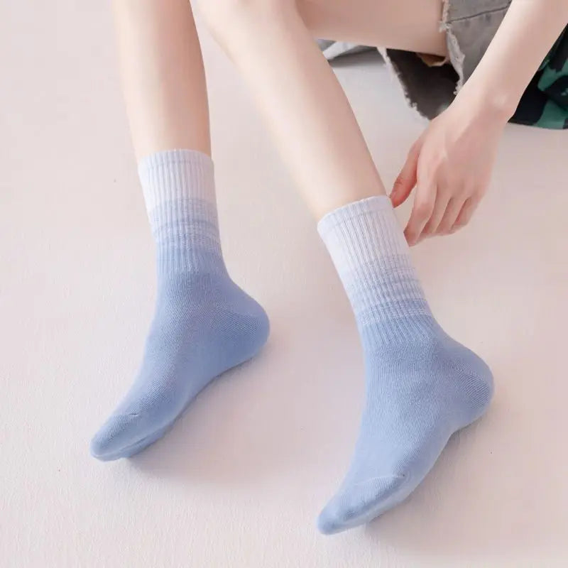 Women's Gradient Colour Cotton Sports Socks – Harajuku Candy Colours Mid-Tube (3 Pairs)